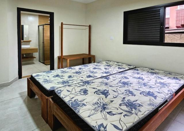 Apartamento Apto 2 Dorm Sendo 1 E Piscina Grande Ubatuba
